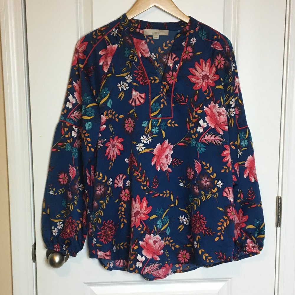 LOFT Long Sleeve Silky Floral Pullover V-Neck Blouse Top